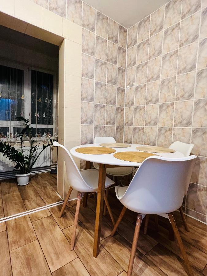 Altheda Living Tineretului E8 Apartman Szucsáva Kültér fotó